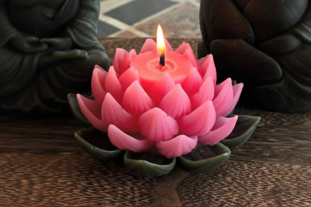 Lotus Candle